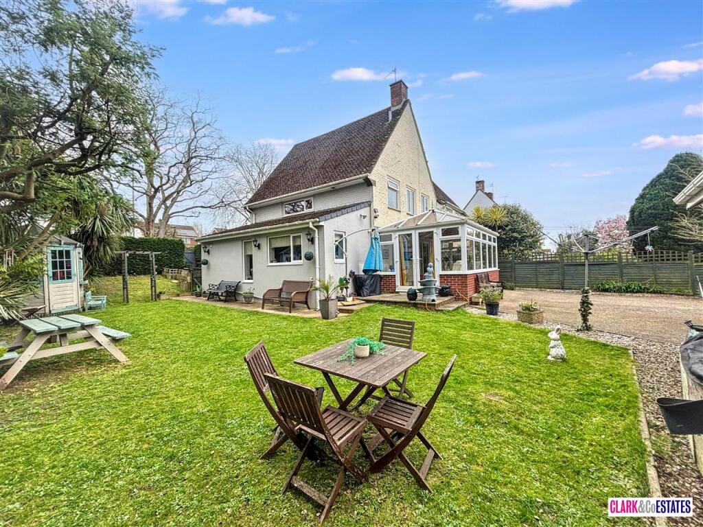 Main image of property: Topsham Road, Topsham