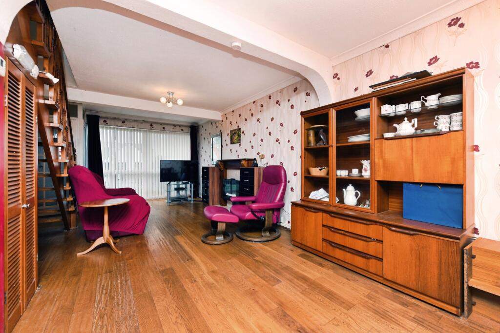 House in Southend-on-Sea - View 3