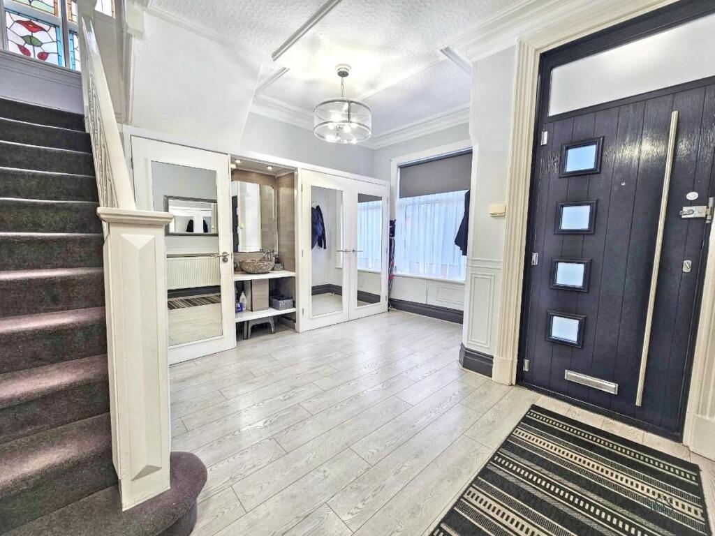 House in Salford, Greater Manchester - View 5