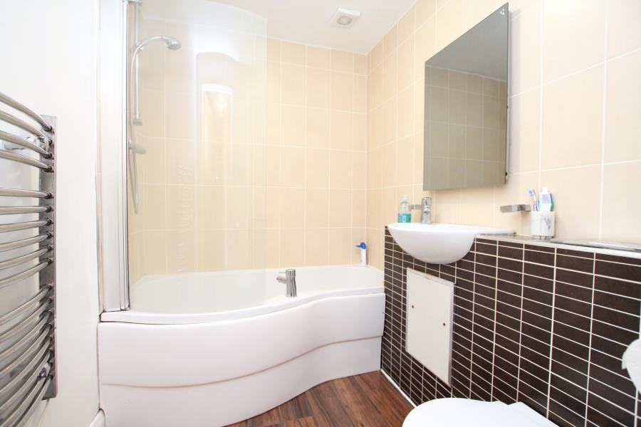 Apartment in Bristol, Old Market, St Philip's - More