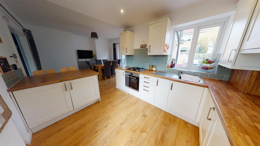 Additional image 4 of Ridgeway, Wrose, Shipley