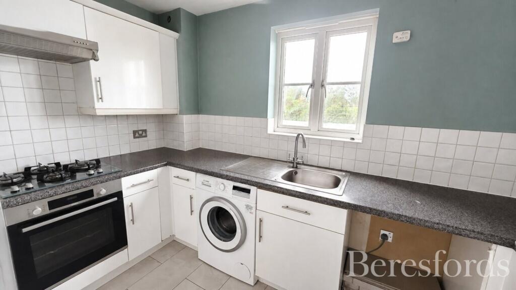 Apartment in Romford - View 2