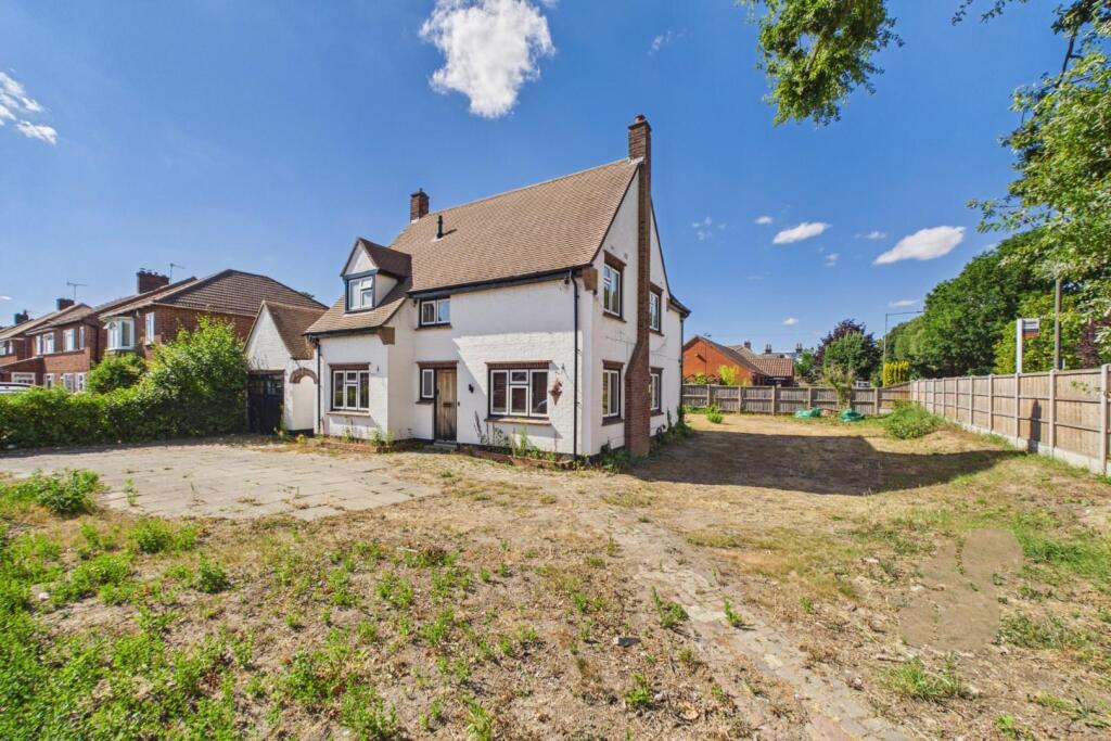 Main image of property: Oaklands Avenue, Colchester