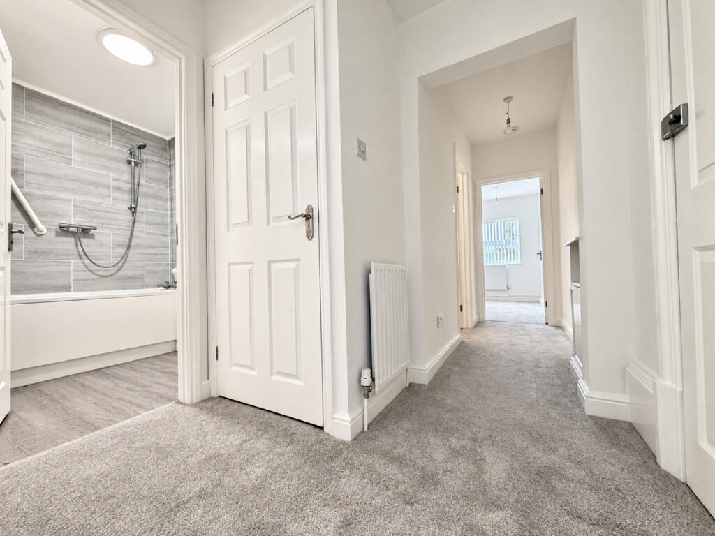 Apartment in Portsmouth - View 3