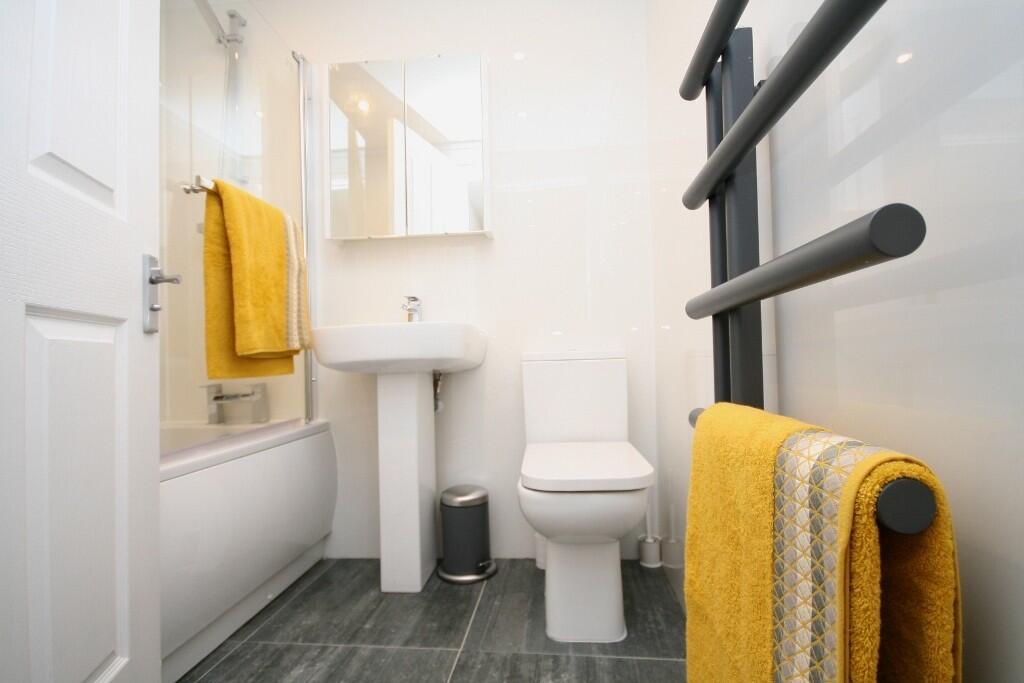 Apartment in Glasgow - View 5