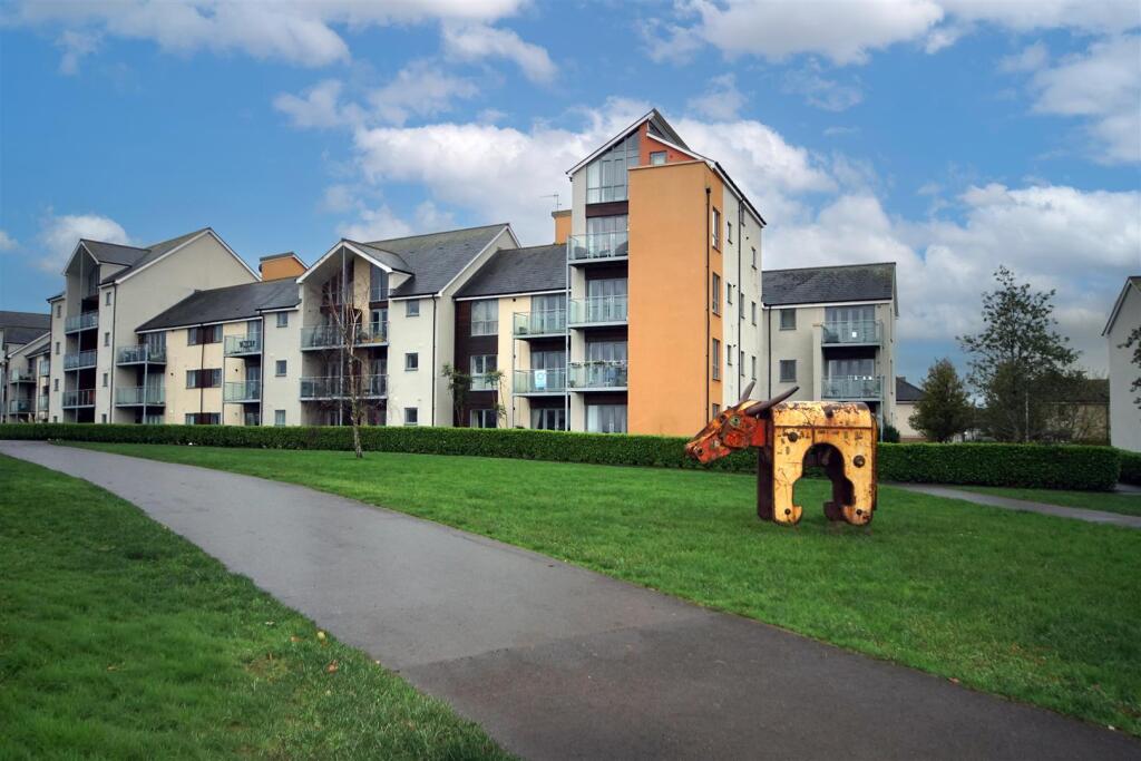 Main image of property: Kittiwake Drive, Portishead, Bristol