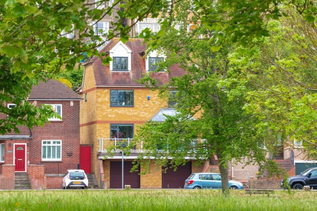 Main image of property: The Esplanade, Rochester, Kent, ME1