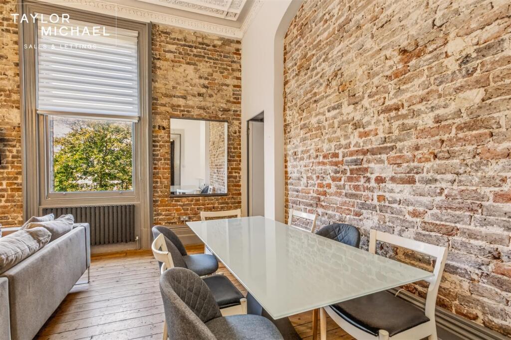 Apartment in Brighton - View 5