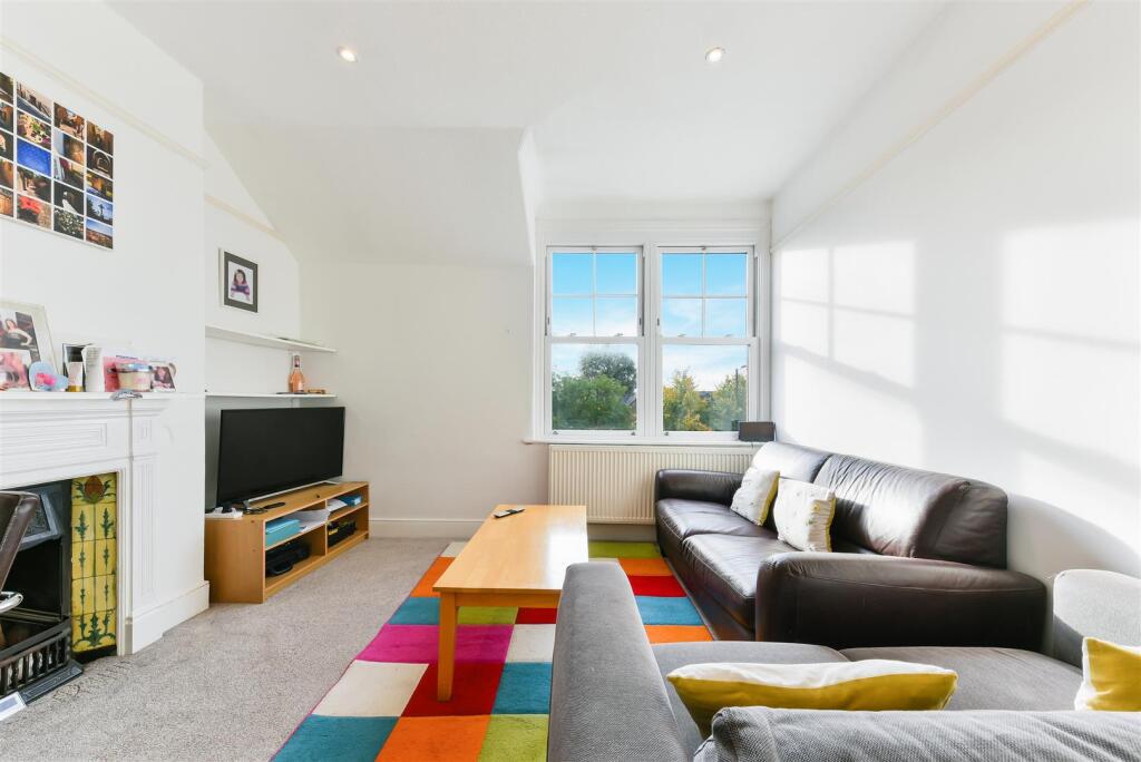 Main image of property: Worple Road, Raynes Park