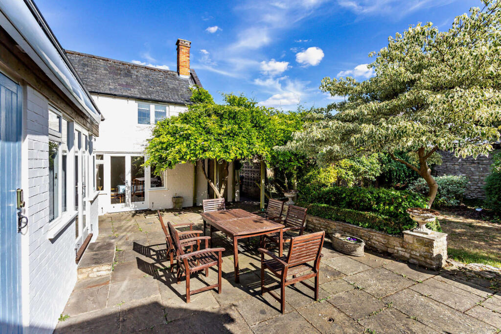 West Street, Oundle, Peterborough, PE8 photo 4