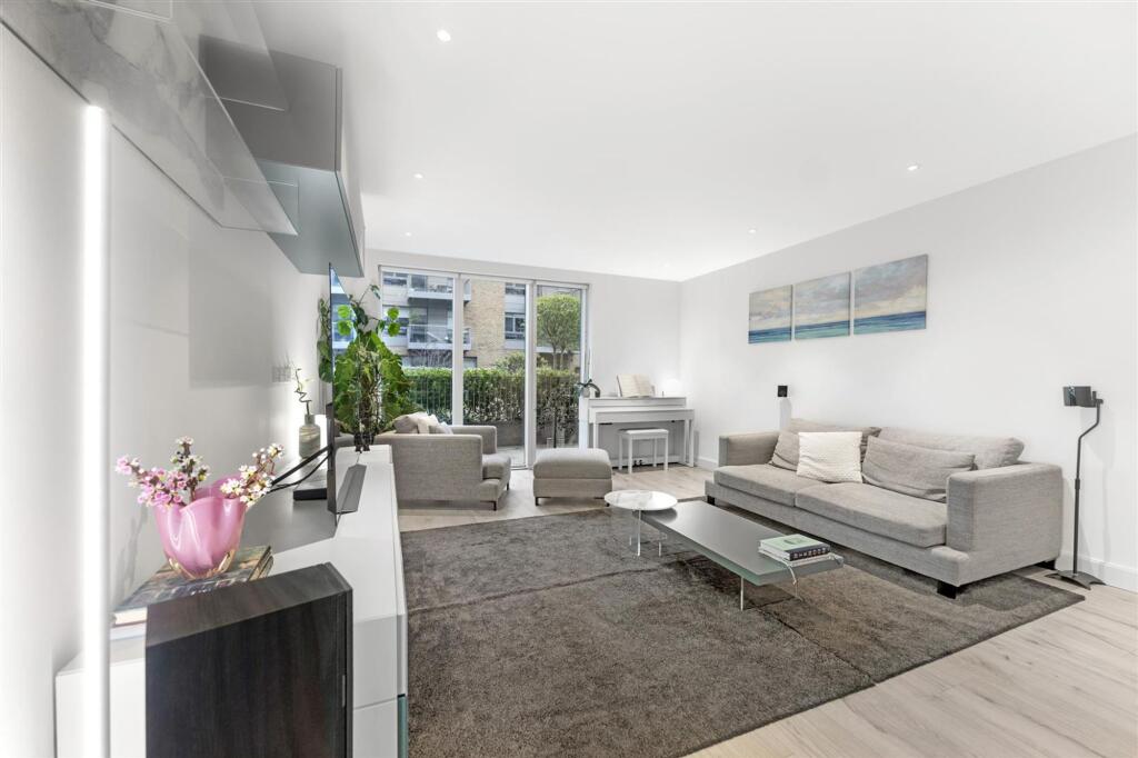Apartment in London - More
