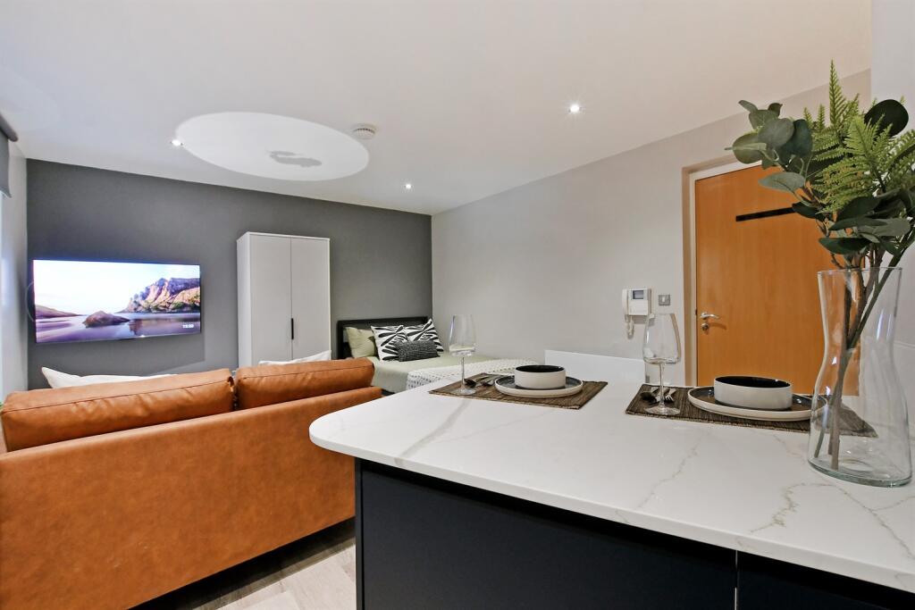 Apartment in Sheffield - View 4
