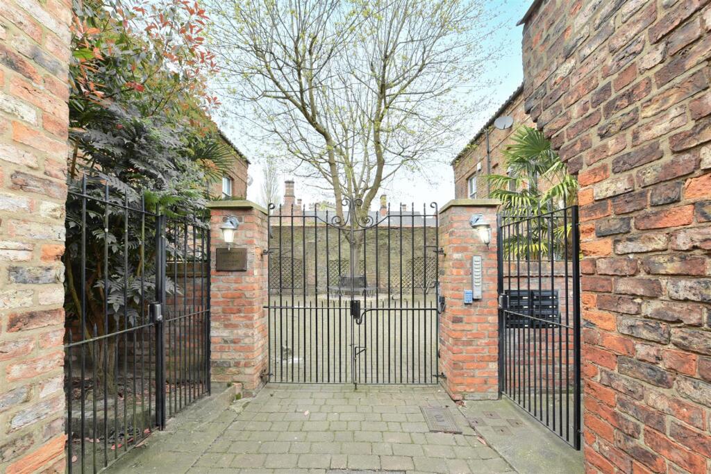 Main image of property: 2 Hothams Court George Street York