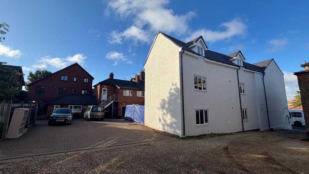 Apartment in Kettering, Avondale - View 4