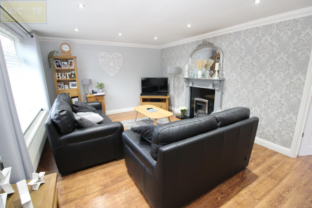 Mount Drive, Urmston, – pohled 4