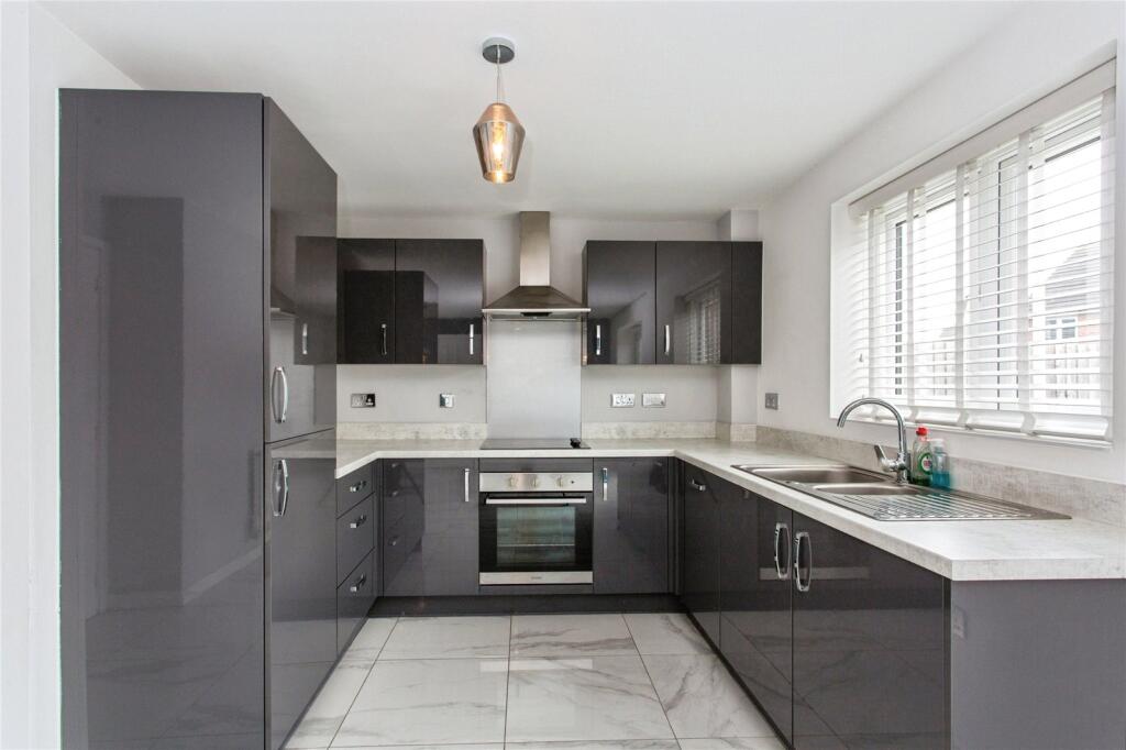 House in Preston - View 5