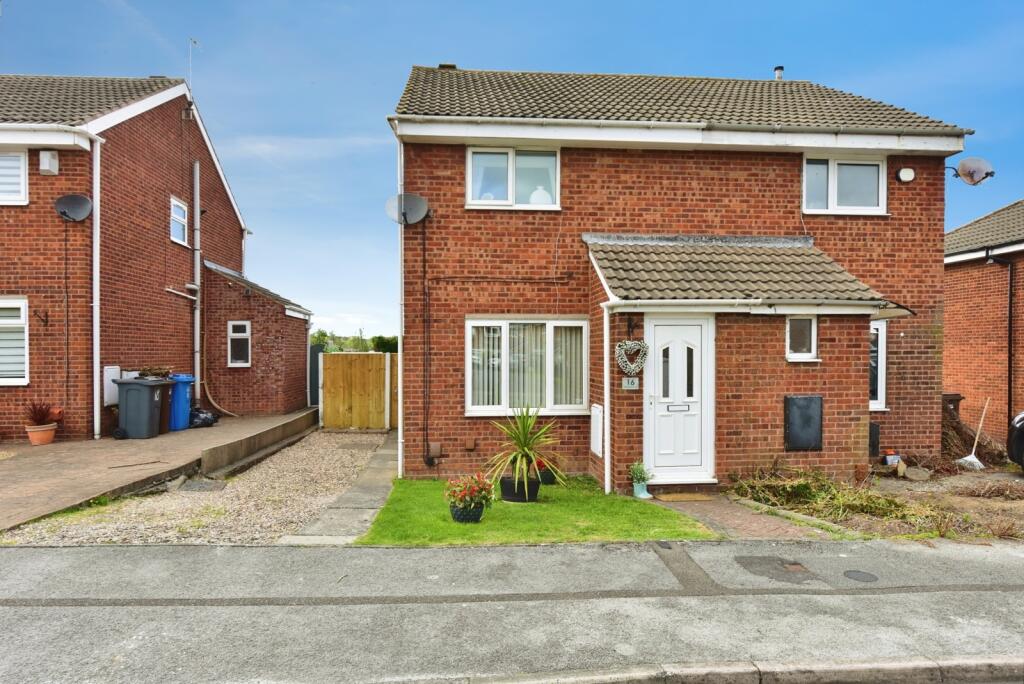 Main image of property: Farm Fields Close, Waterthorpe, Sheffield, S20