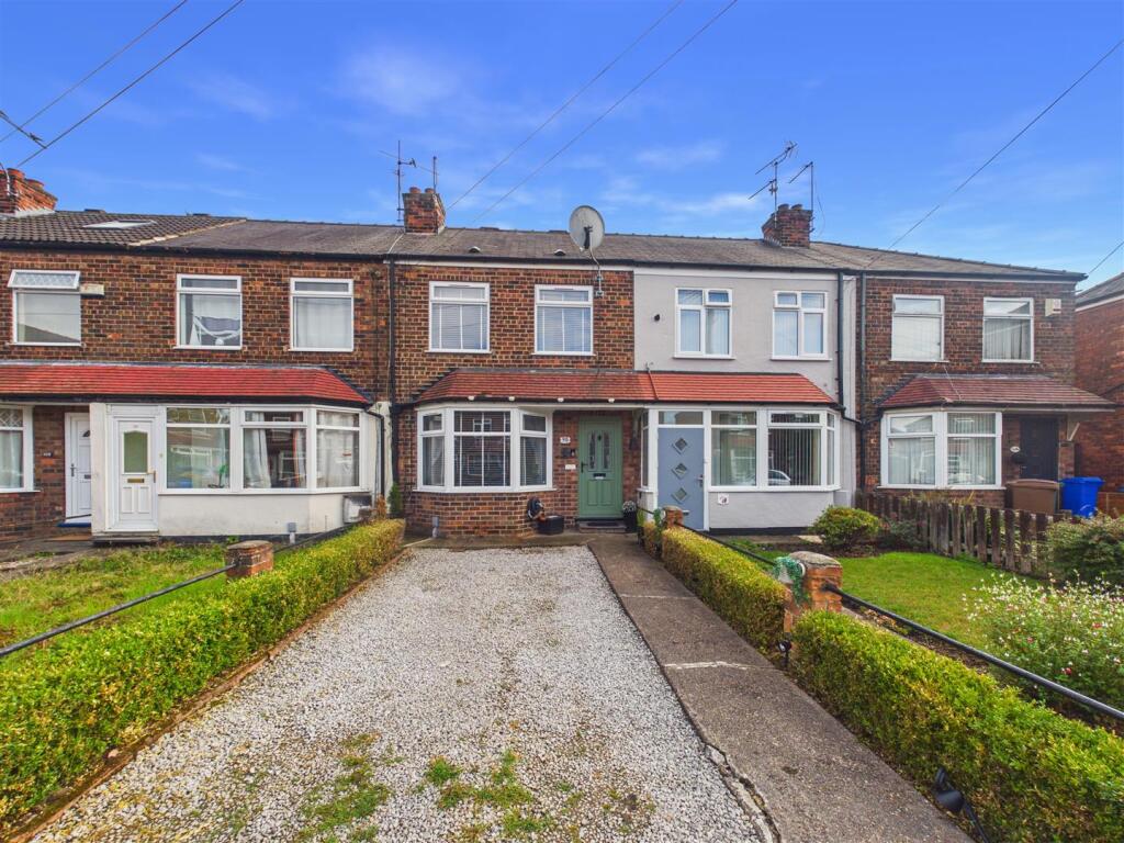Main image of property: Penshurst Avenue, Hessle