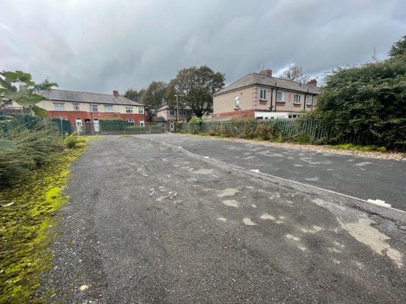 Land for sale in Grove Road, Manchester, M24 – pohled 4
