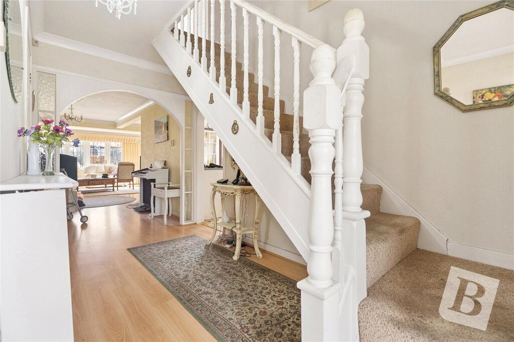 House in London - View 5