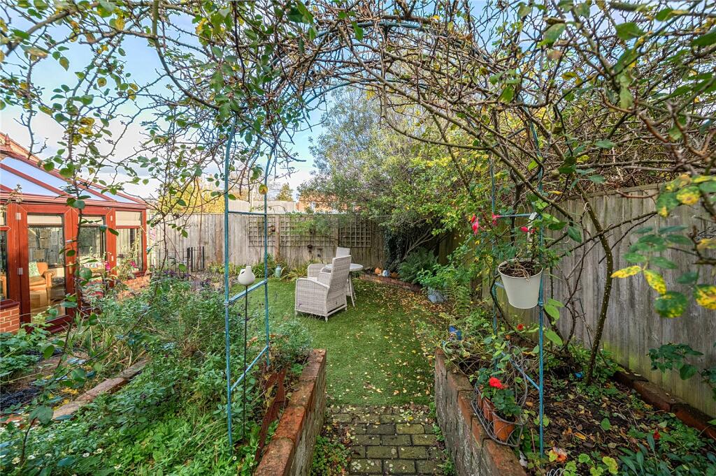 Additional image 24 of Bella View Gardens, Glastonbury, Somerset, BA6