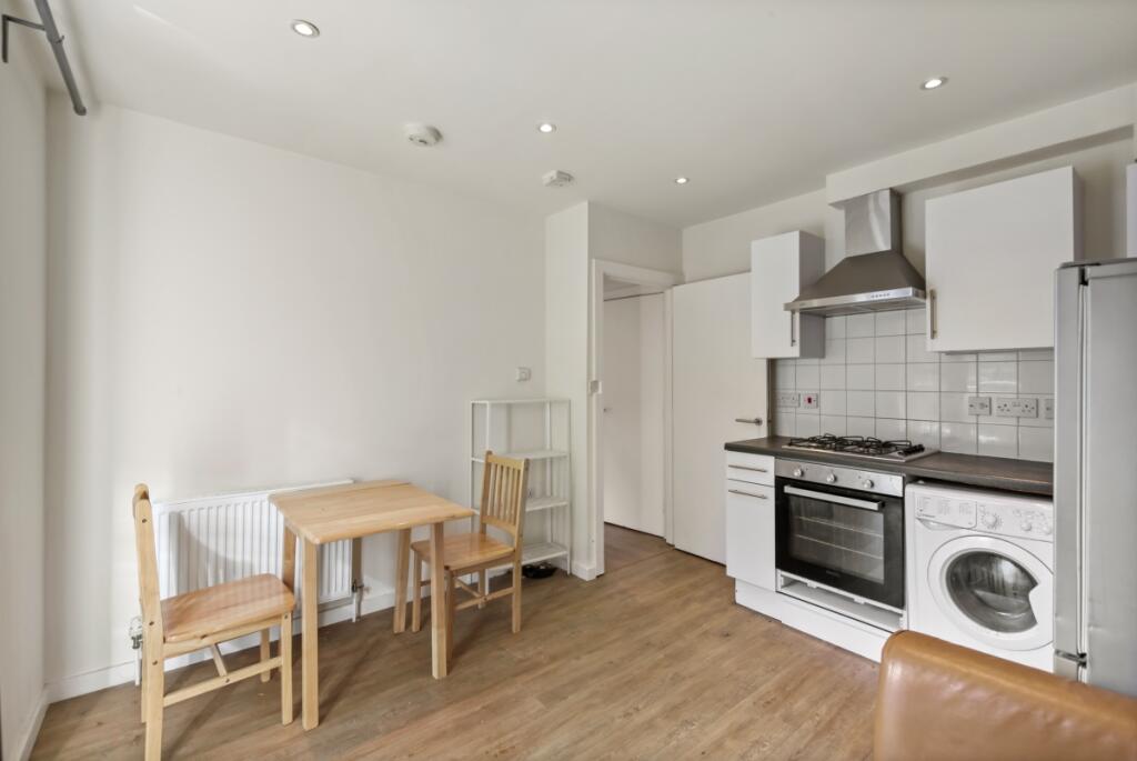 Apartment in London - View 2