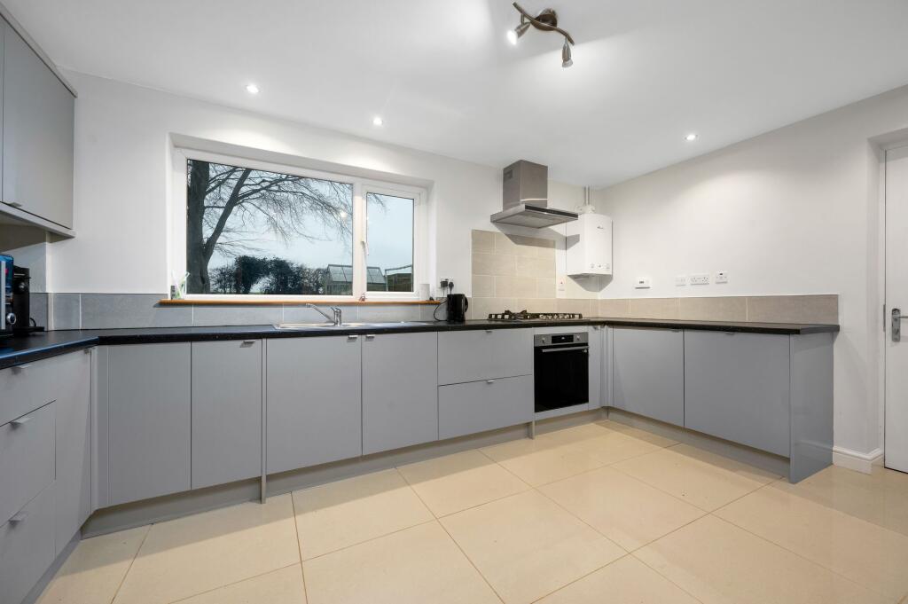 House in Whissendine, Rutland - View 3