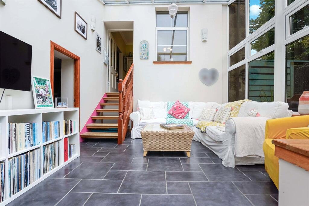 House in Falkirk - View 3