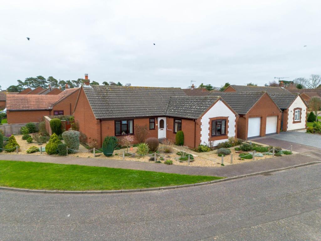 3-bed bungalow on Hendrie Road, Holt, £415,000