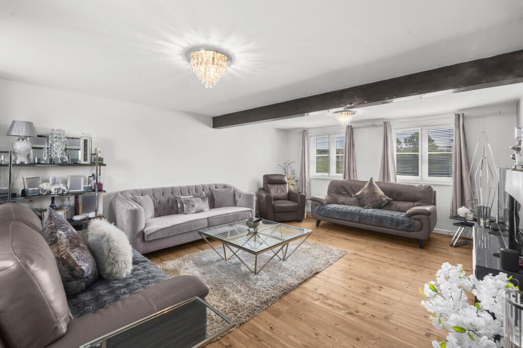 Stortford Road, Little Canfield, Dunmow, Essex, CM6 photo 5