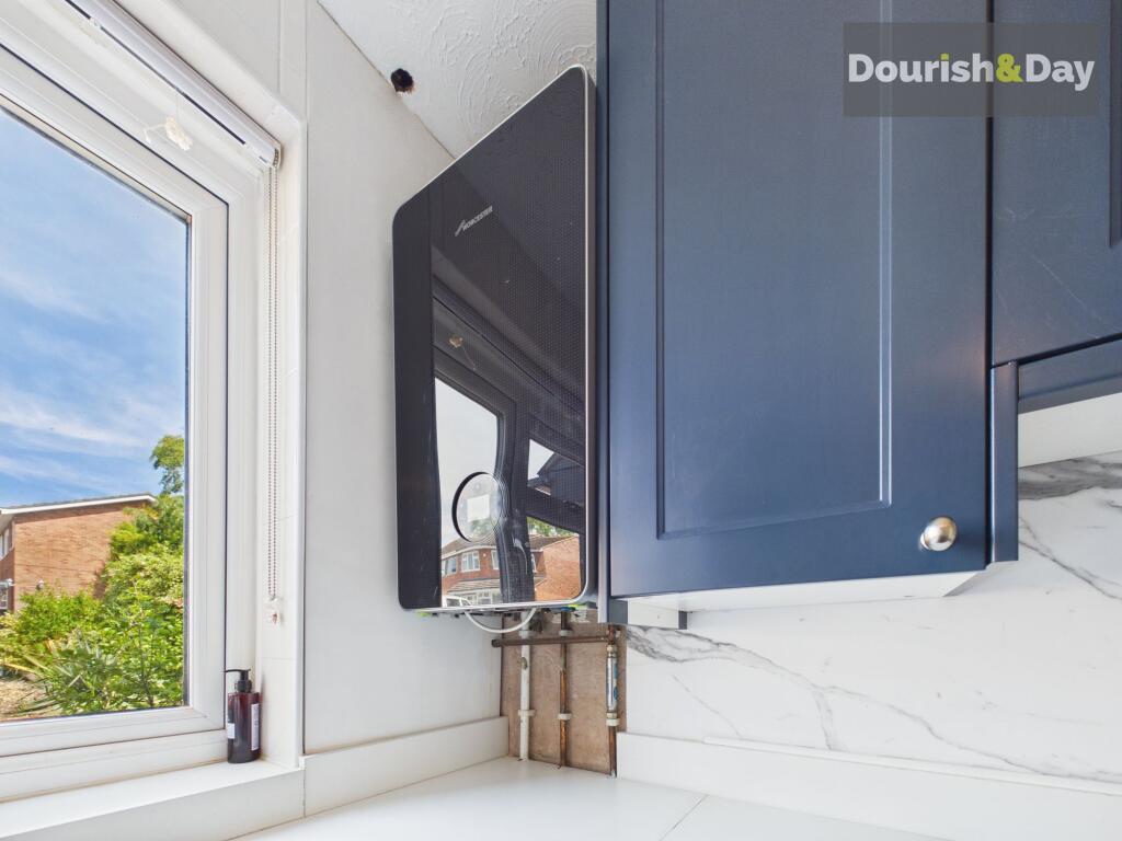House in South Staffordshire, Penkridge - More