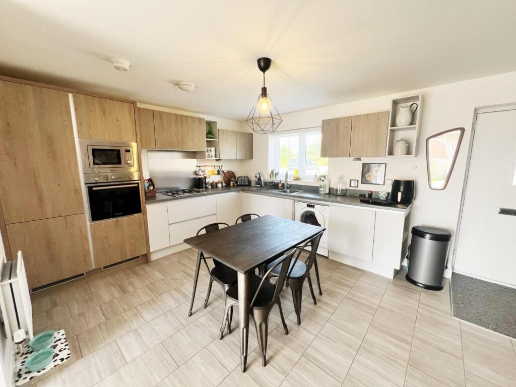 Nable Hill Close, Chilton, Ferryhill photo 4