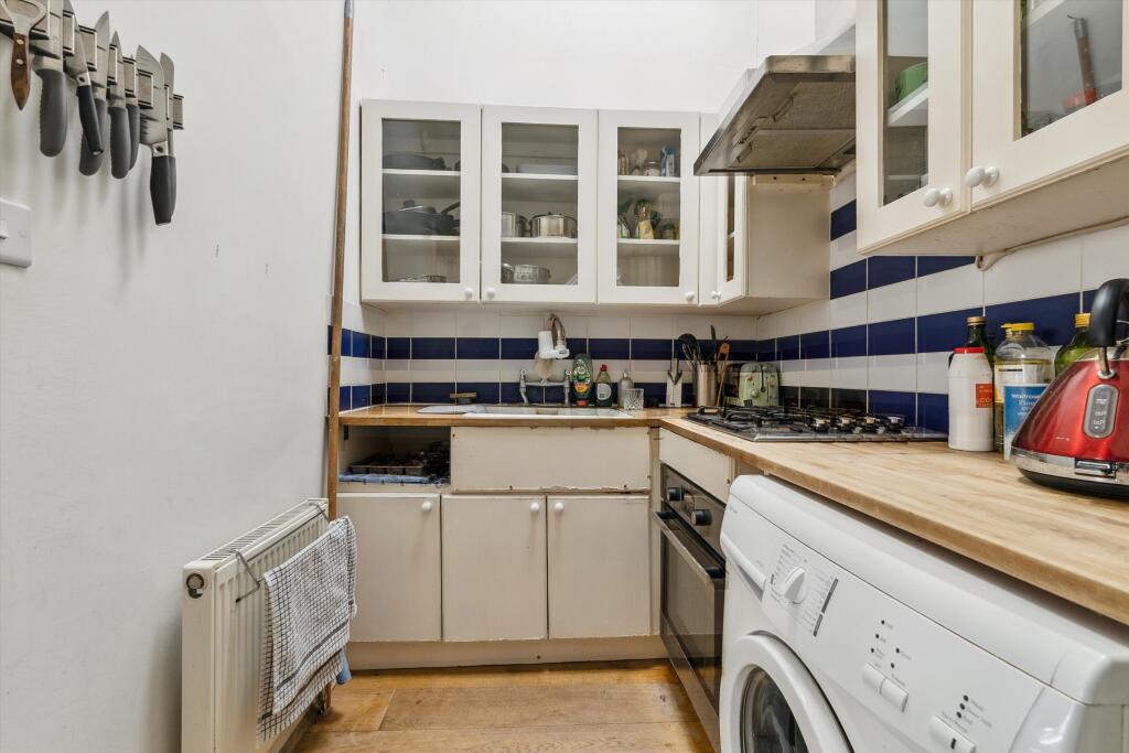 Apartment in London, Paddington - View 4