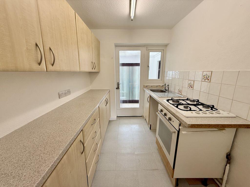 Well Mead, Bredbury photo 3