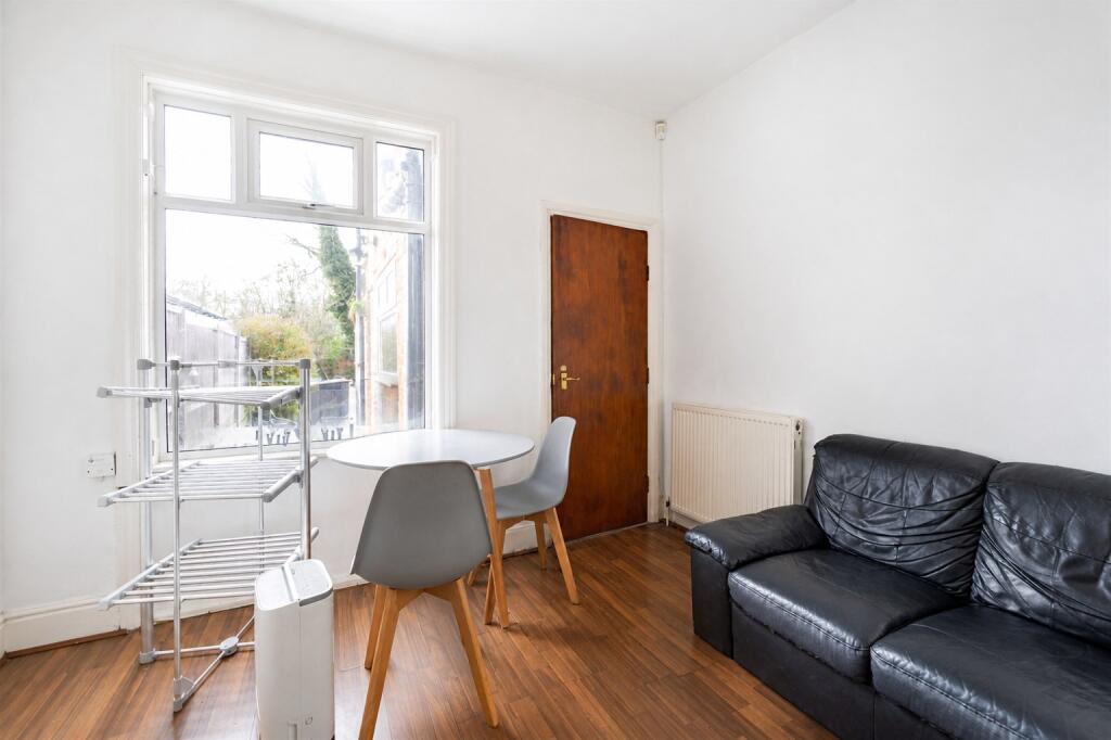 House in Birmingham, West Midlands - View 3