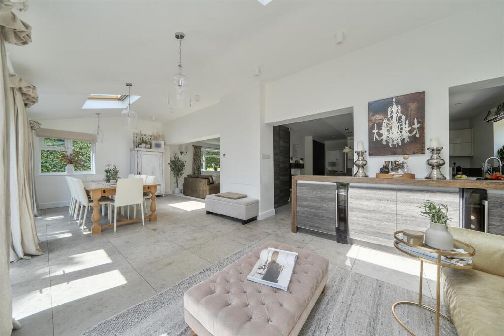 St. Richards Way, Aldwick - View 3