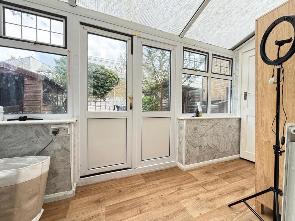 Goodmayes Avenue, Goodmayes - View 5