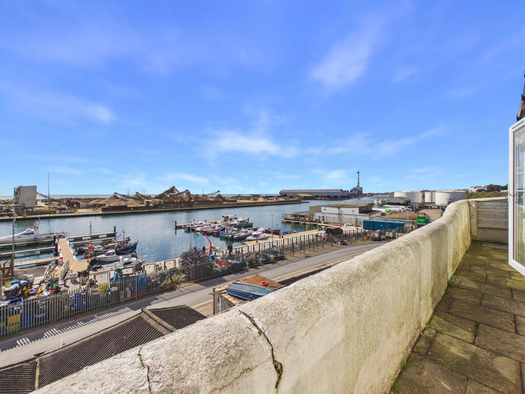 Fishersgate Terrace, Portslade photo 2