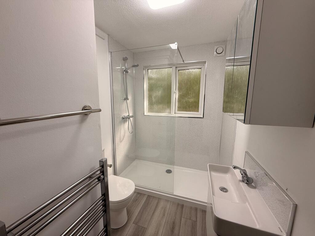 Apartment in Guildford - More