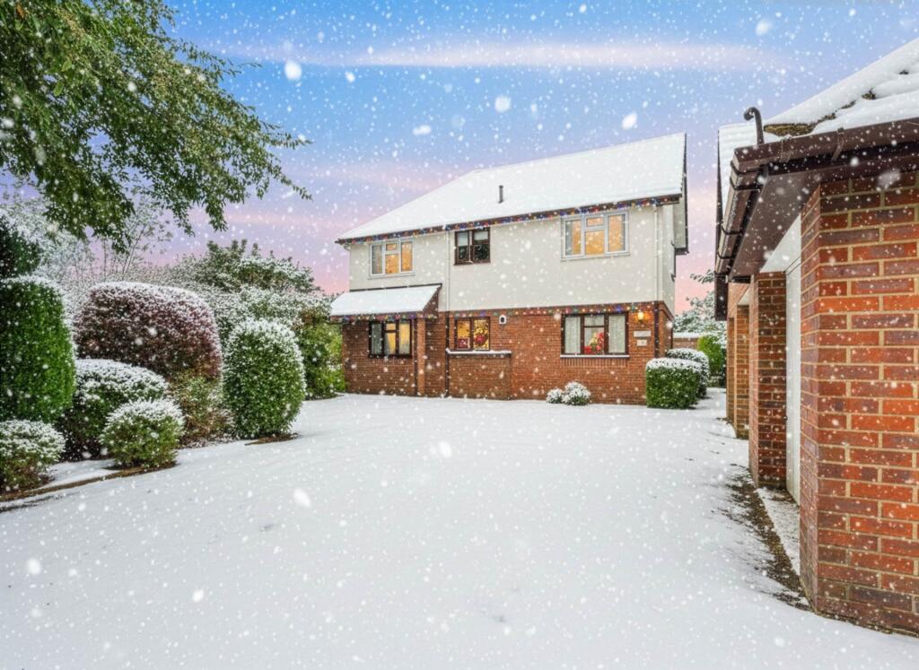 Main image of property: Station Court, 46 Station Road