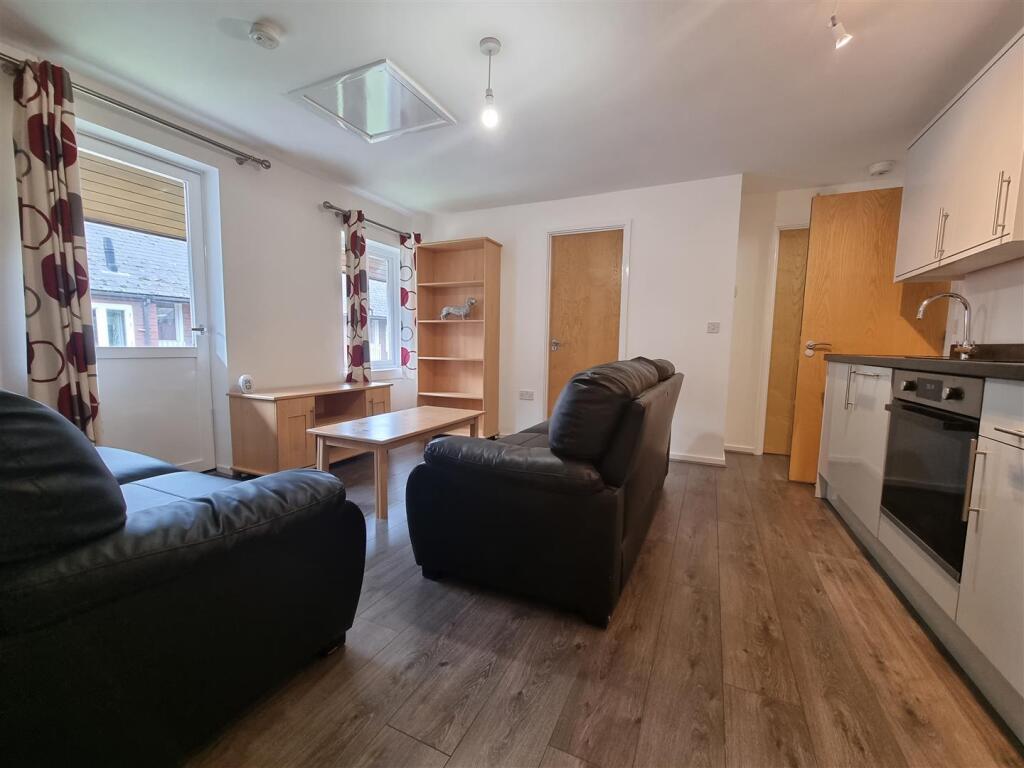 Main image of property: Rooms available at 32 The Forum, Tiverton Way, Cambridge