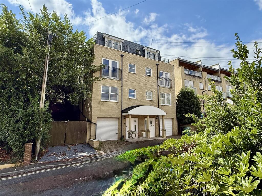 Main image of property: Cliff Road, Cowes