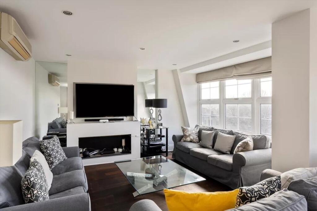 Apartment in London, Royal Borough of Kensington and Chelsea - View 2