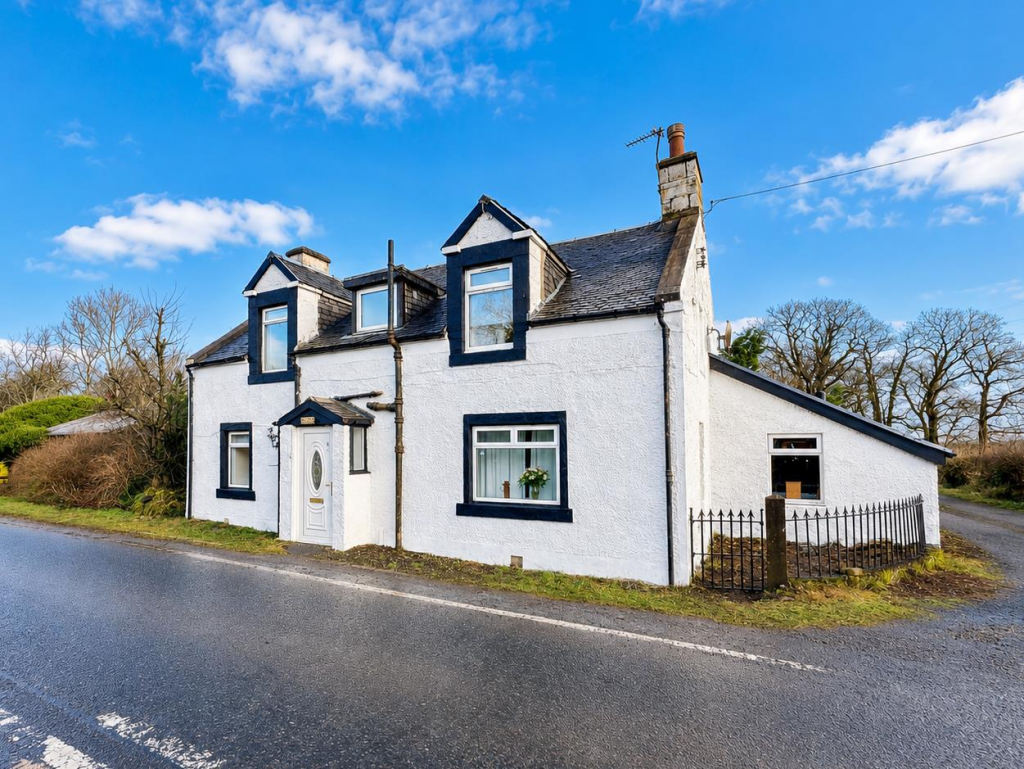 Main image of property: Lawknowe Cottage, Strathaven