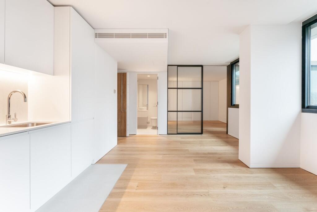Main image of property: Lisbon, Lisbon