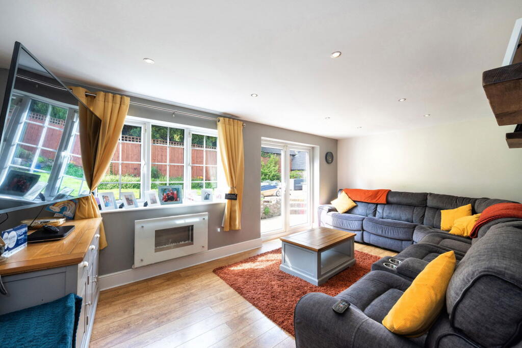 Craig Y Castell Lodge, Allt Y Graig, Dyserth, Denbighshire LL18 6DE photo 3