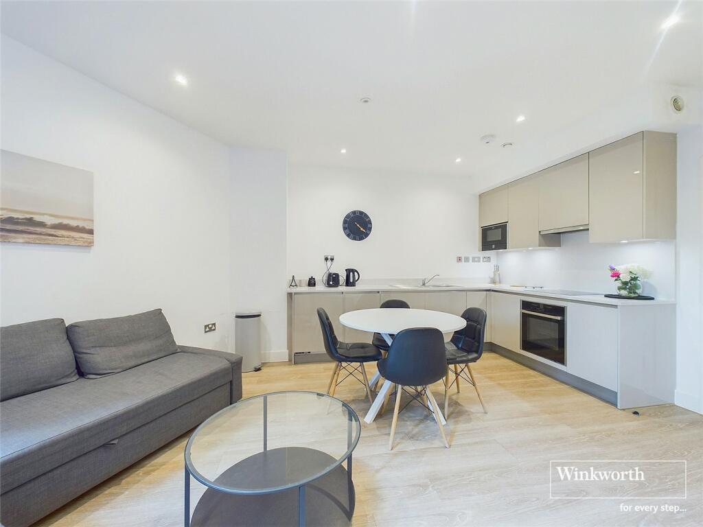 Apartment in Reading - View 2