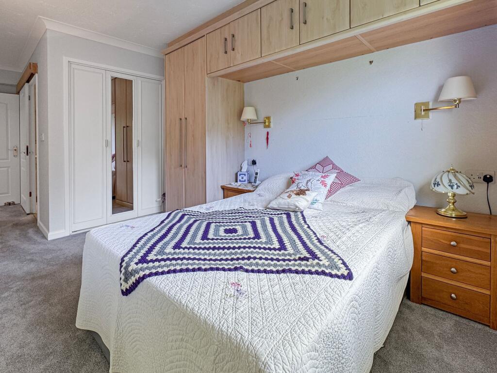 Apartment in Cowes, Isle of Wight - More