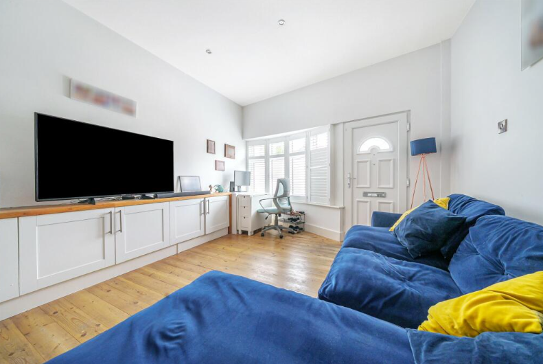 Apartment in London - View 5