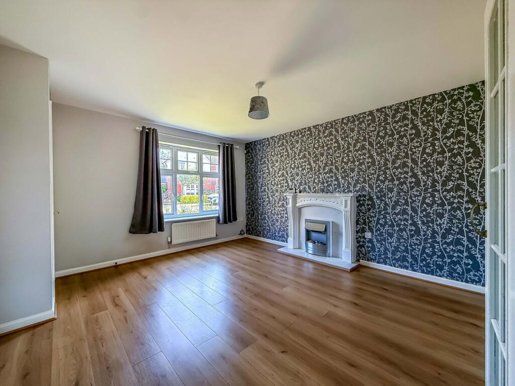 Larkspur Close, Southport, PR8 - View 2